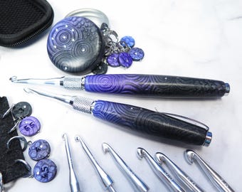 Crochet hook set