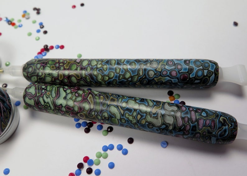 Diamond painting pen with smal pin. wild image 3