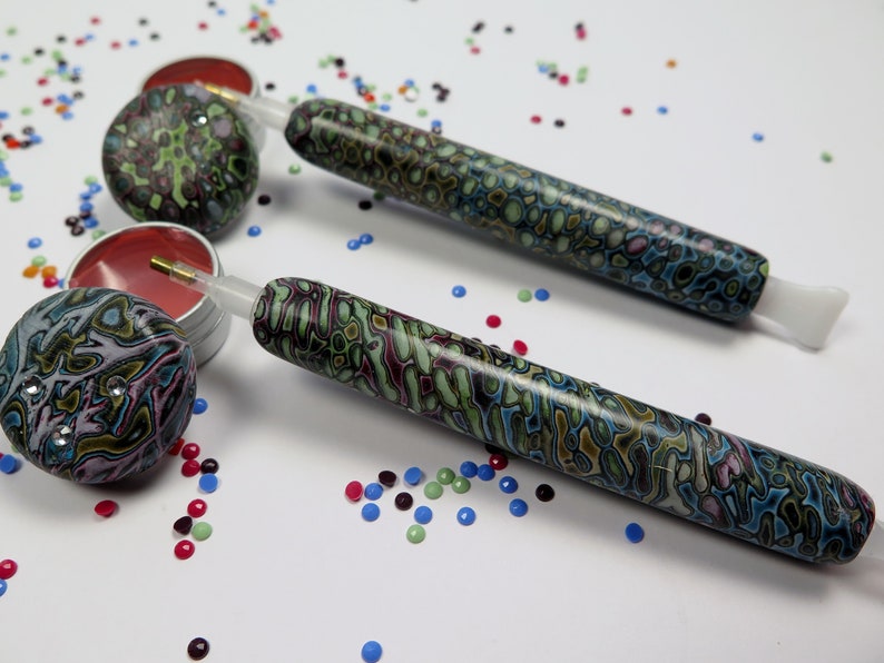 Diamond painting pen with smal pin. wild image 1