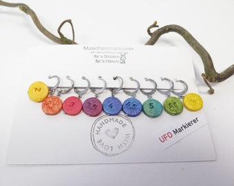 Stitch markers with embossed numbers