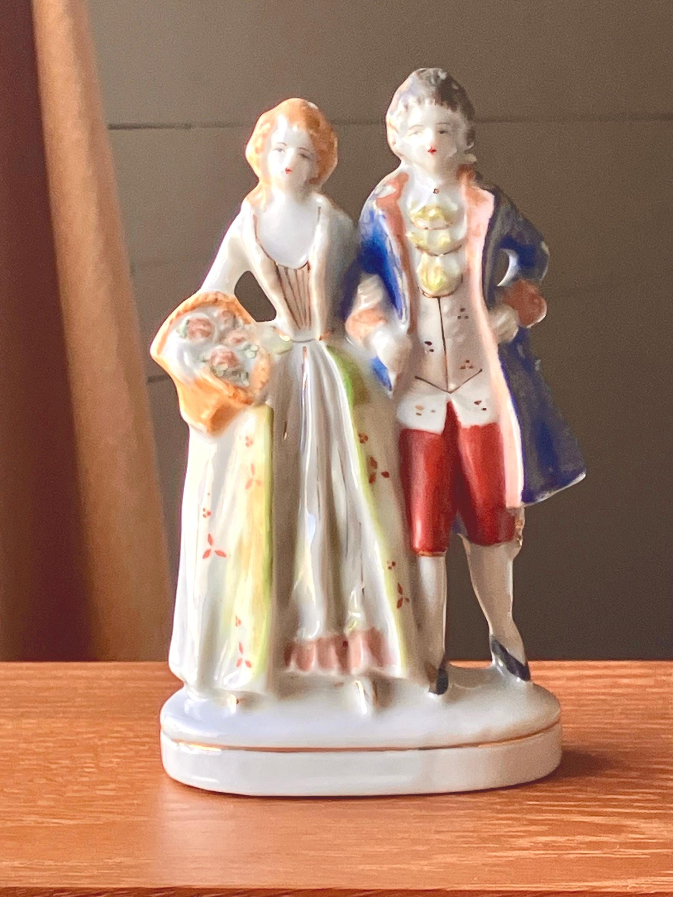 Victorian Couple Figurines. Occupied Japan - Etsy