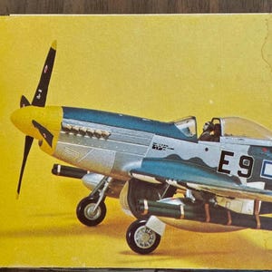1964 Hawk plastic model kit 1/48 scale P-51D Mustang WWII Fighter plane. Instructions and decals. Paint/glue not included. assembly required
