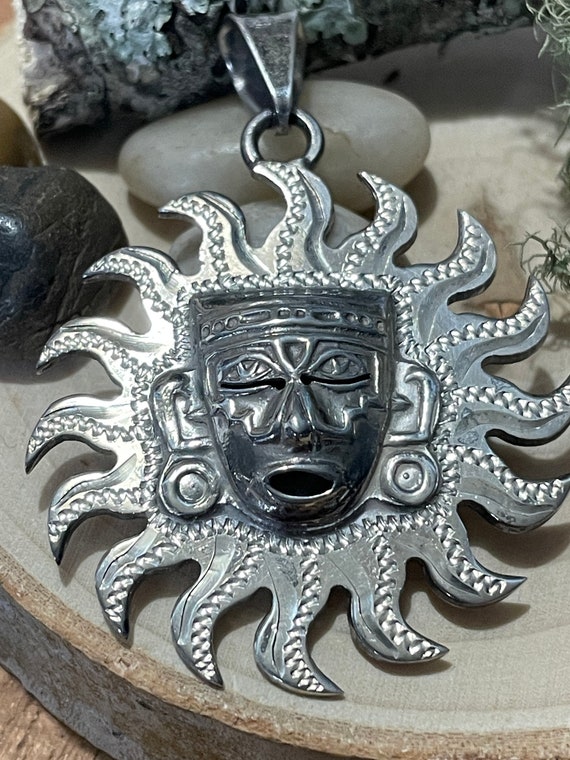 925 Sterling Silver Aztec/Mayan Sun Pendant