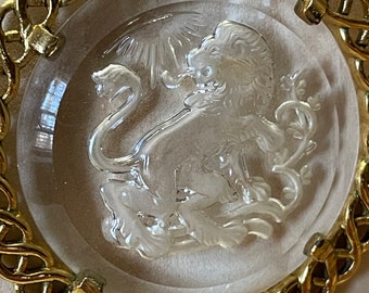 Cut Glass Lion Trifari Goldtone Necklace