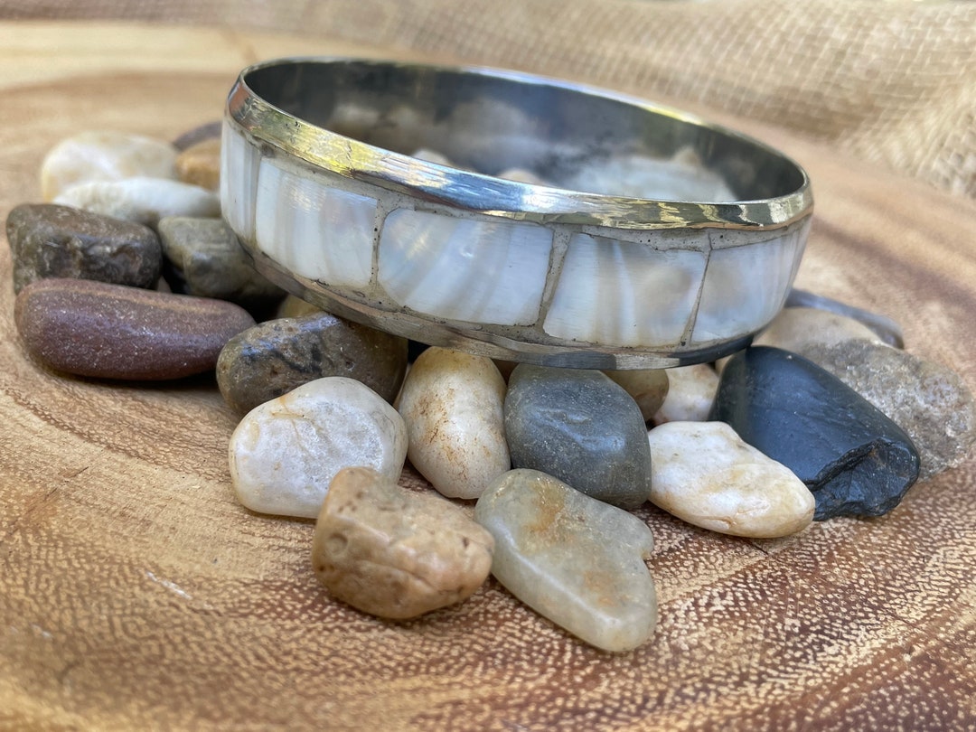 Mom Mother of Pearl Bangle