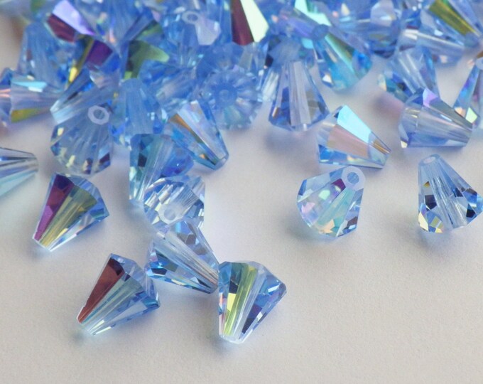 Rare Vintage Swarovski Beads, 20 Vintage Crystal Beads, Light Sapphire