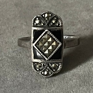 Vintage Art Deco Style Sterling Silver Onyx Marcasite Ring