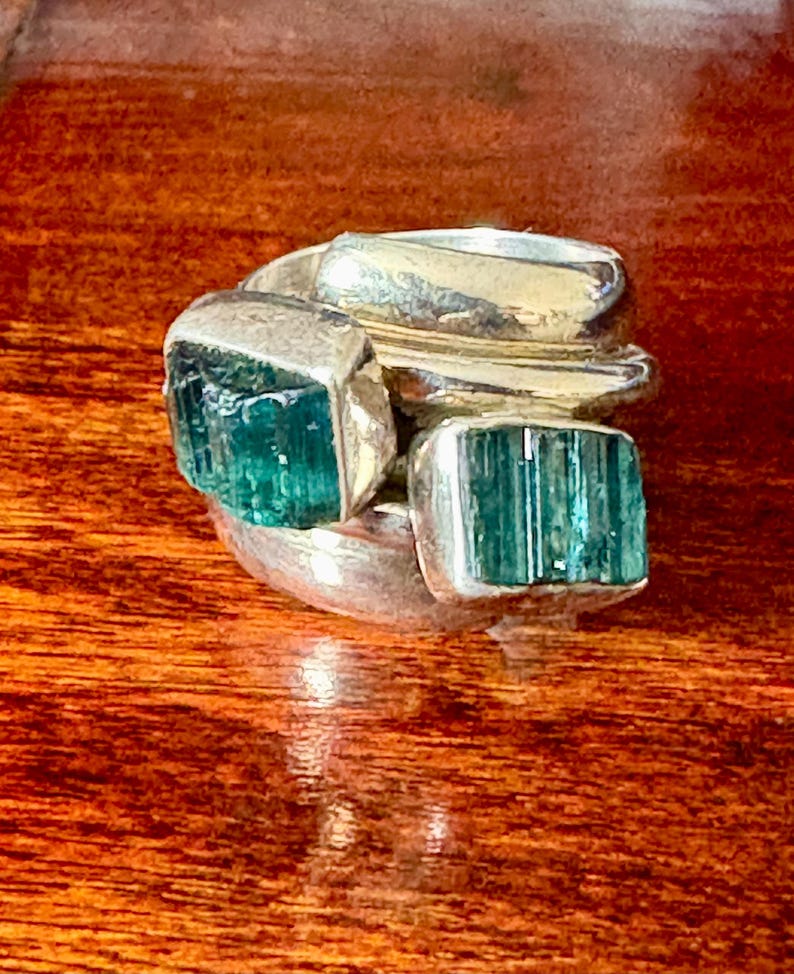 Bague Lilly Barrack unique en argent sterling avec pierres brutes vert bleuté image 1