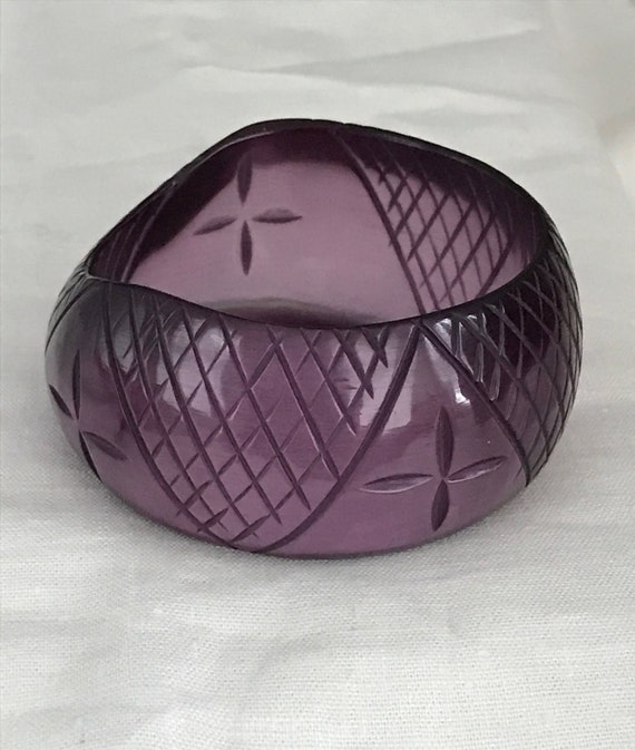 Vintage Chunky Carved Purple Lucite Bangle Bracel… - image 1