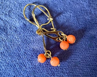 Dainty Estate 14Kゴールド コーラル ダングルピアス - Etsy 日本