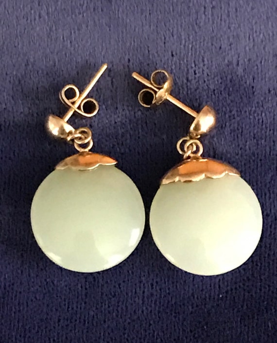 Vintage Ornate 18K Yellow Gold Jade Dangle Earrin… - image 3