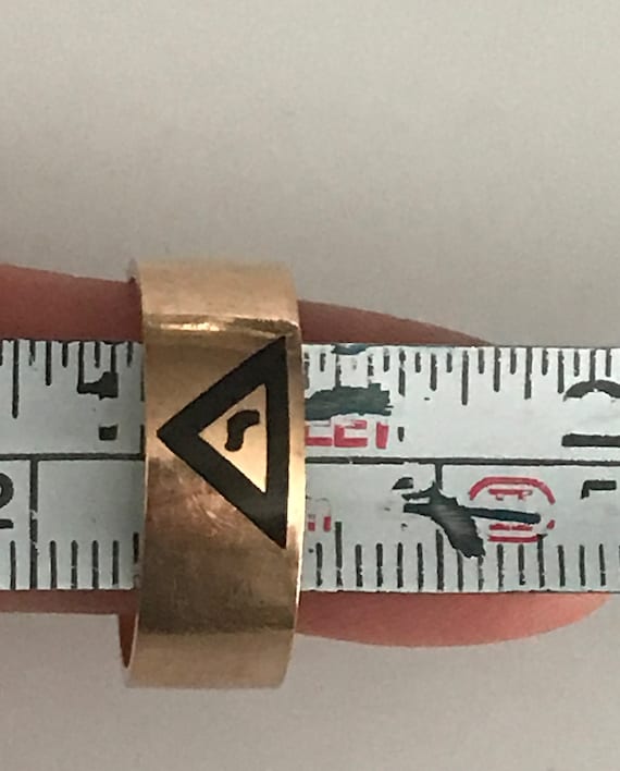 Estate 10K Yellow Gold Masonic Ring With Latin Inscription Virtus