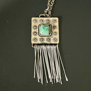 Vintage 1970&#39;s Silver Tone Modernist Necklace with Green Blue Stone