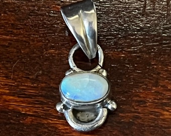 Vintage Sterling Silver Oval Opal Pendant