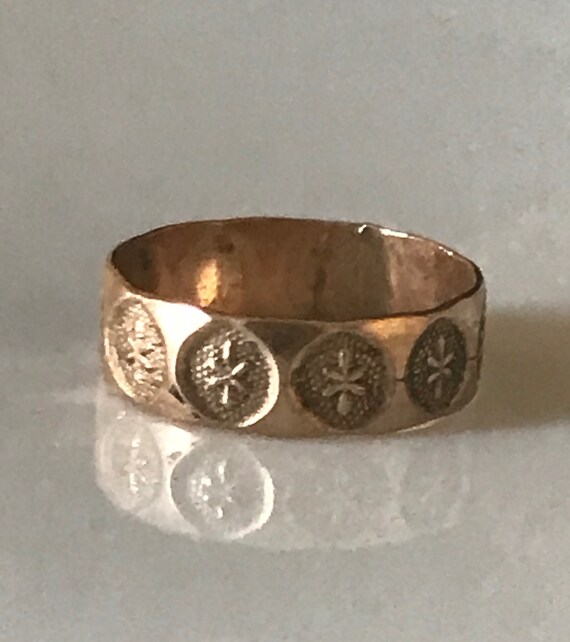 Tiny Antique 10K Gold Embossed Baby Ring - image 3