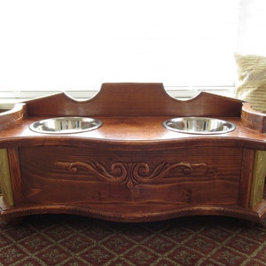 Dog Dining Station/Storage: Royalty