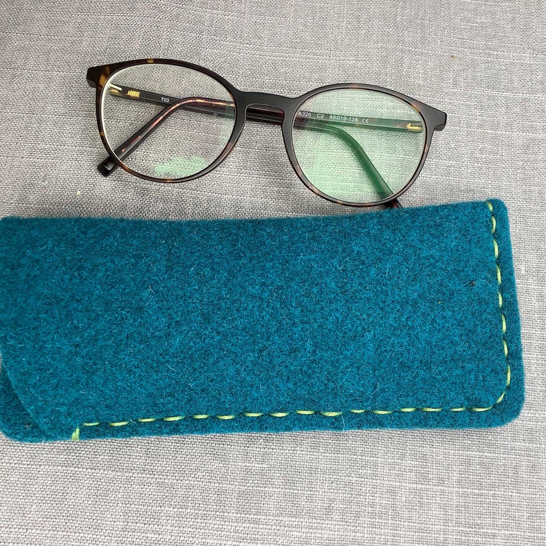 Teal wool felt glasses case, hand stitched in England made by Amanda from Joe's Toes