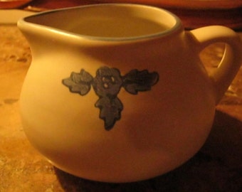 Pfaltzgraff Yorktown Gravy Sauce Boat