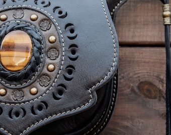 Tiger Eye Festival Belt Bag in Black & Green Leather - Fanny Pack handcrafted in Barcelona - Hip Bag with Natural Stone - Yuma Model