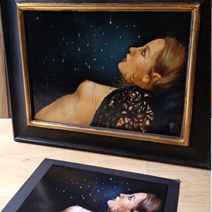 Sous la pluie (Danae) - Peinture à l'huile originale sur toile - Mythe repensé - Art du portrait féminin