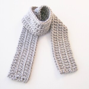 Chunky Gray Kid&#39;s Scarf, Crochet Toddler Scarf, Child&#39;s Neck Warmer