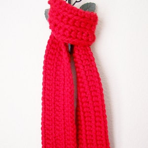 Chunky Red Child's Scarf, Kid's Holiday Scarf, Girl Scarf, Boy Scarf image 4