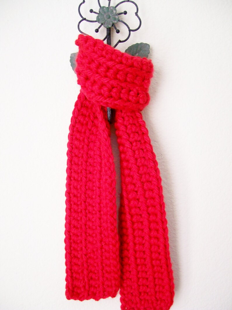 Chunky Red Child's Scarf, Kid's Holiday Scarf, Girl Scarf, Boy Scarf image 4