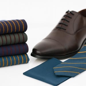 Chaussettes habillées en coton égyptien pour hommes, chaussettes mi-mollet, chaussettes de luxe pour hommes, chaussettes pour garçons d'honneur, chaussettes de mariage, cadeau pour lui image 2