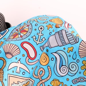 Fazzoletto da taschino in seta con motivo marino Fazzoletto da taschino in seta di lusso con bordi arrotolati a mano - Accessorio moda maschile con stampa digitale