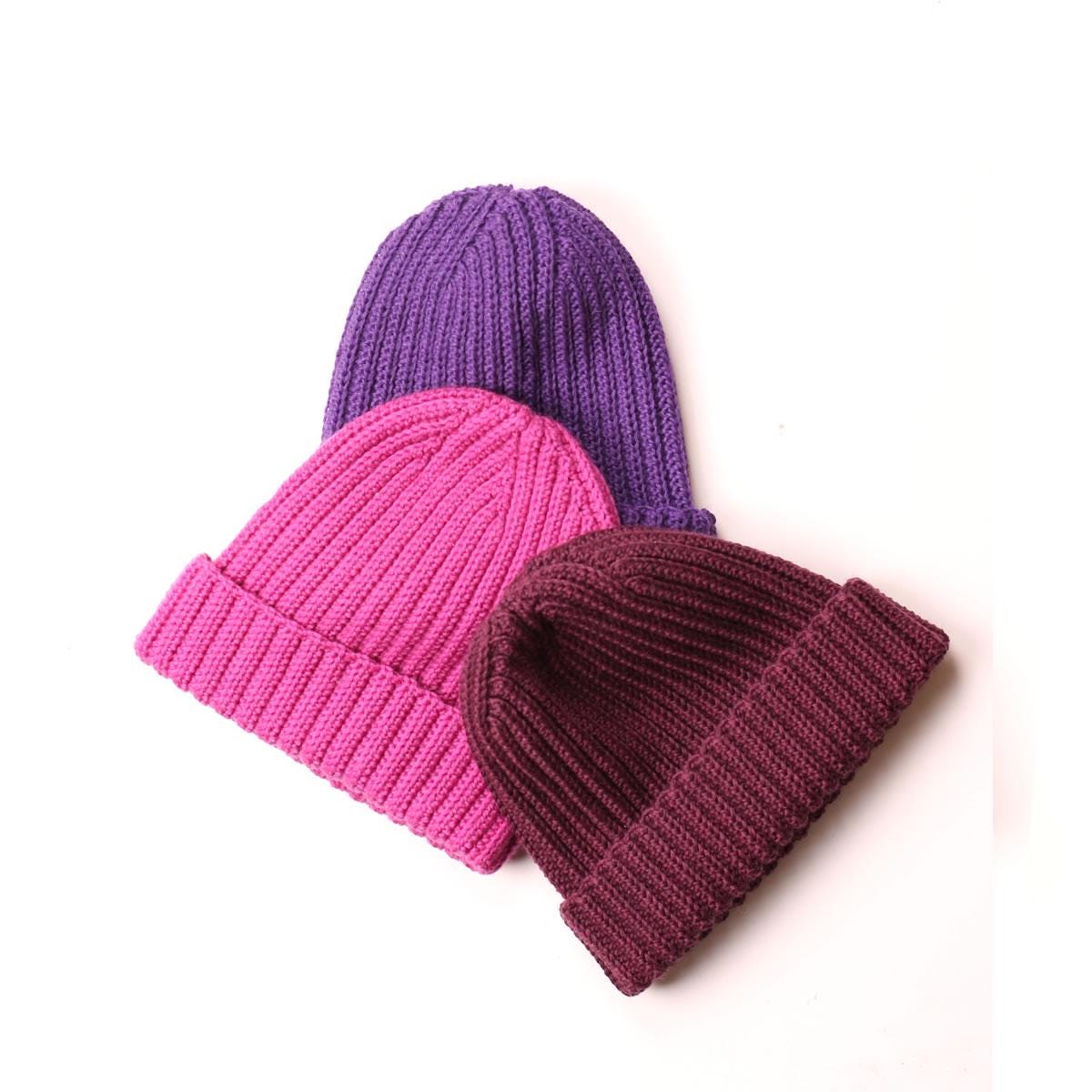 Hand-knitted Pink Beanie – 100% Merino Wool Winter Hat  display picture 2