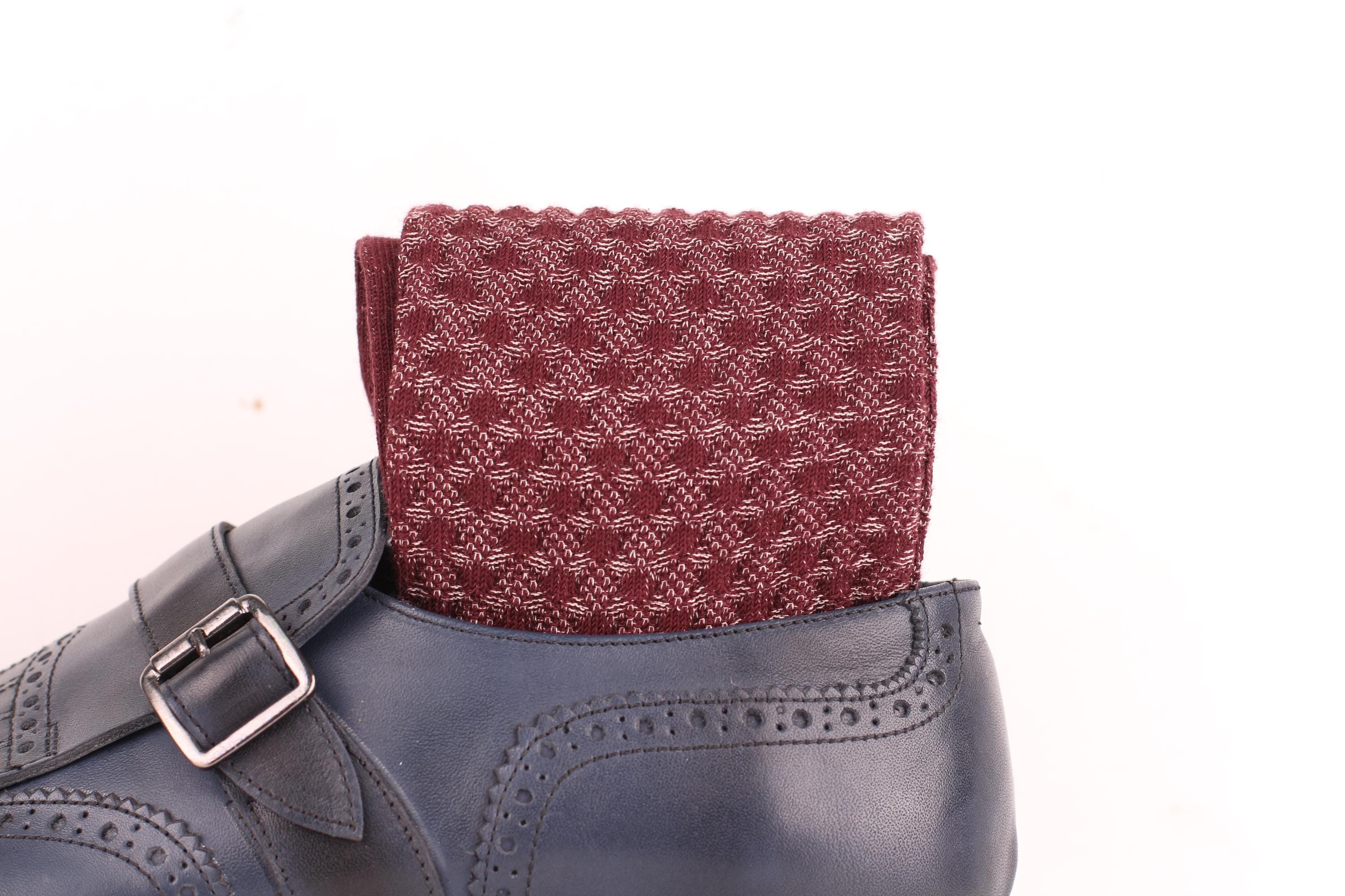 Burgundy Cotton Dress Socks for Men: Ribbed Mid-Calf Socks