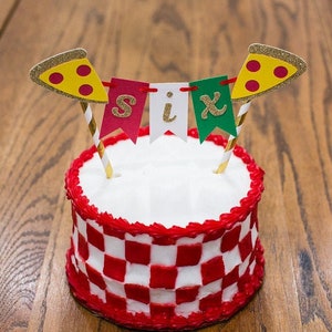 Pizza Birthday Decorations. Pizza Party Cake Topper. Pizza Party Decor. Pizza Cake Topper. Pizza Cake Bunting. Pizza Cake Banner. Pizza Boy.