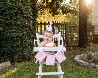 Pink and White Highchair Banner ONE banner Girl First Birthday Decor Cake Smash Prop Smashcake High Chair Banner Pink White Party Decor