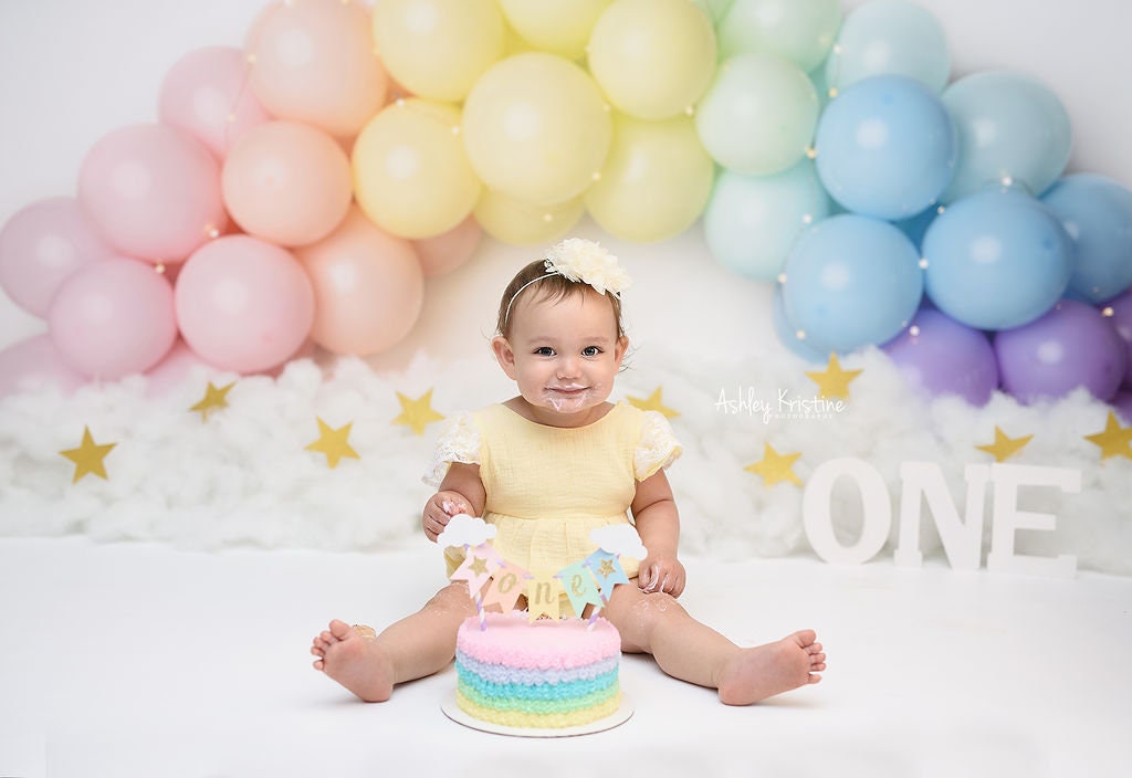 Lucky One Cake Topper. St Patrick's Day Birthday Girl. Lucky One First  Birthday. Irish Party Decorations. Irish First Birthday. Two Lucky.