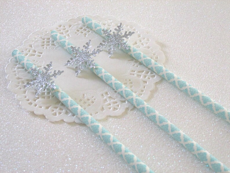 12 Snowflake Straws Winter Onederland Boy Boy Winter Birthday Christmas Straws Winter Shower Winter Boy Baby Shower Blue Silver Onederland