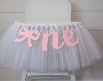 Bow 1st Birthday High Chair Banner, Pink Glitter "One" and White Tulle