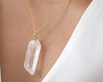 Kwartskristalketting - hanger bergkristal - gouden ketting - minimalistische sieraden - gelaagdheid kettingen - cadeau-idee voor haar