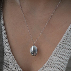 Medaglione ovale personalizzato placcato in argento con foto – Gioiello con incisione personalizzata