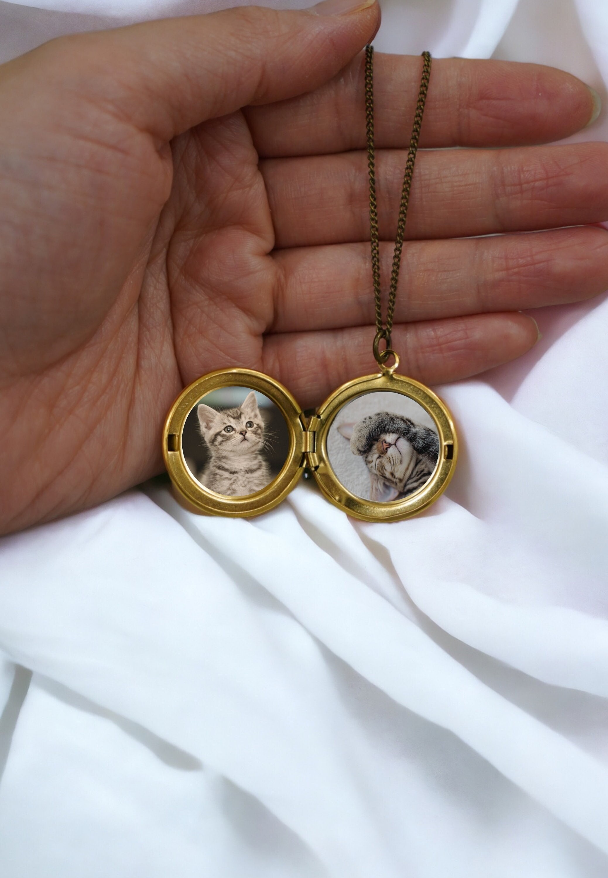 Personalized Gold Photo Locket, Custom Engraved Meaningful Anniversary ...