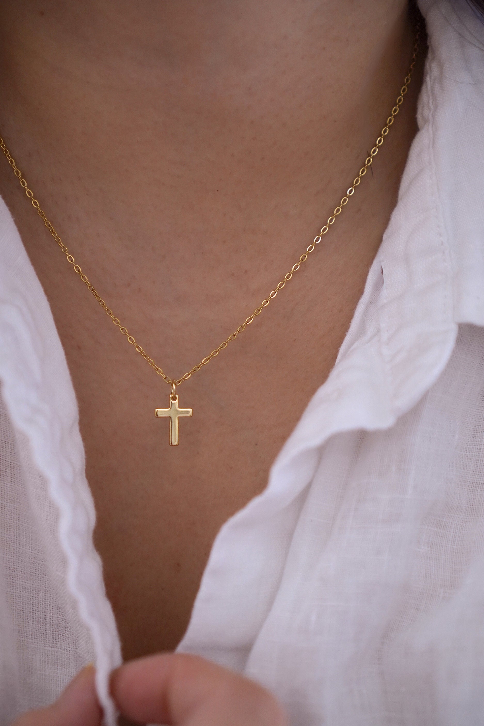 18 Karat Gold Plated Cross Necklace - Premium Stainless Steel Chain - Durable Tarnish Free Chain - Dainty and Elegant Jewelry - Gift for Her