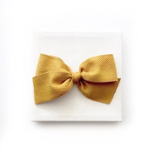 Honey Twill Bow