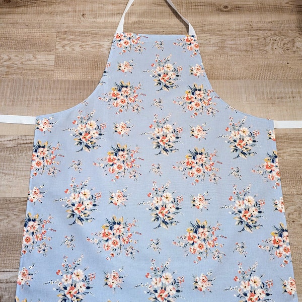 Cath Kidston Apron in water repellent cotton Spitalfield design floral fabric