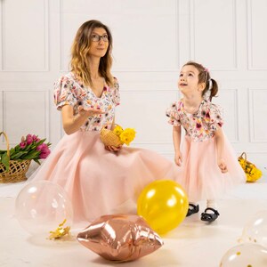 Matchy Dresses Easter Family Outfit Flower Girl Tulle Dress Gift for Mom Mommy and Toddler Clothes Family Photoshoot Outfit zdjęcie 3