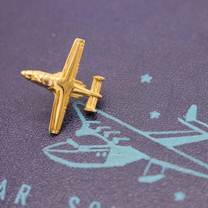Vintage Gold Plated Twin Tail Airplane Tie Tack