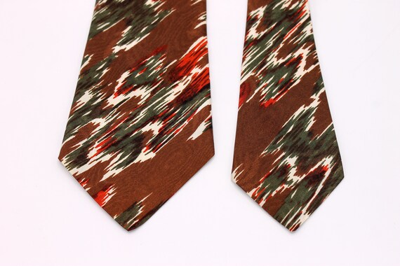 Vintage 1940s Brown and Green Abstract Swing Tie … - image 2