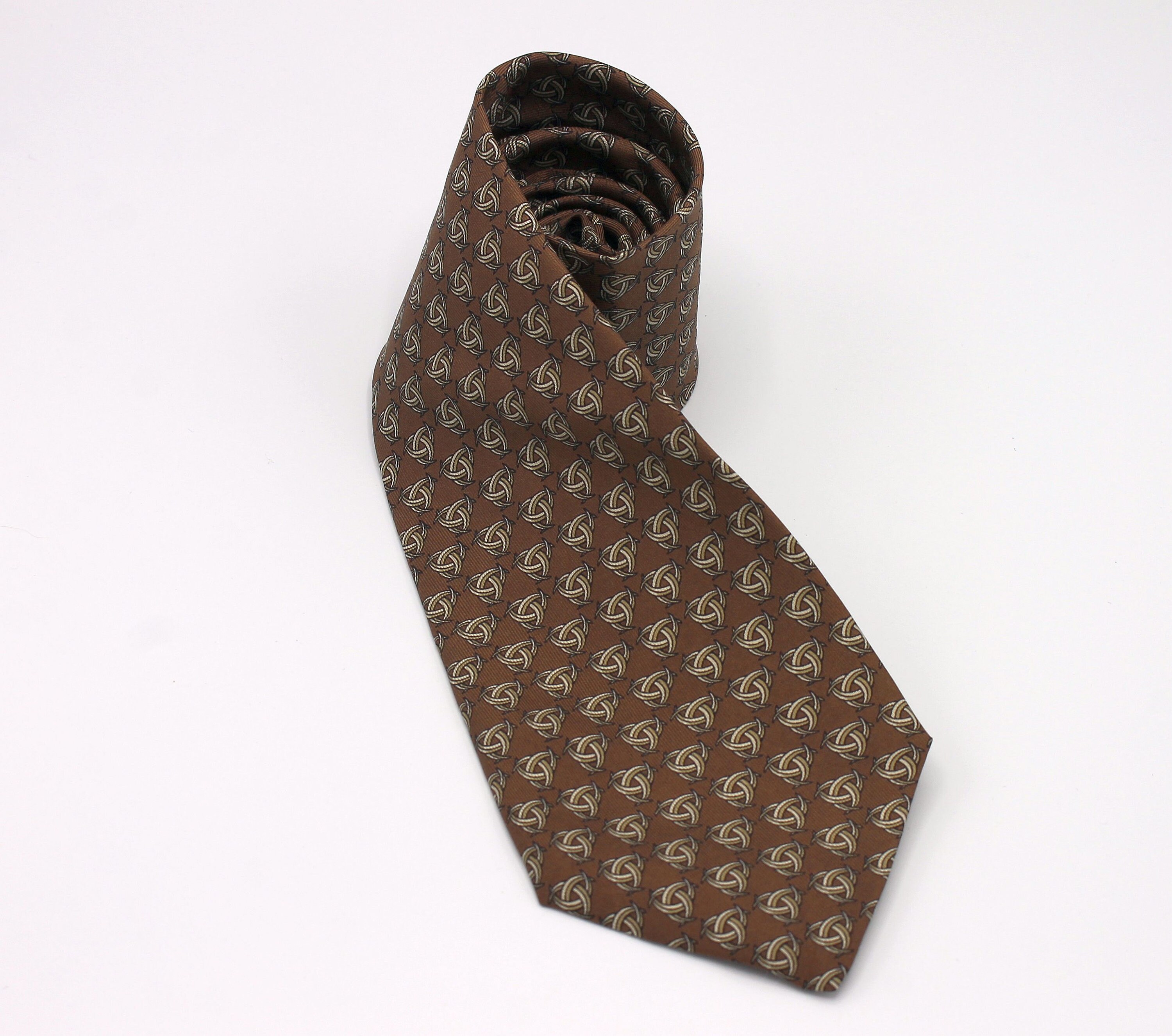 dark tan tie