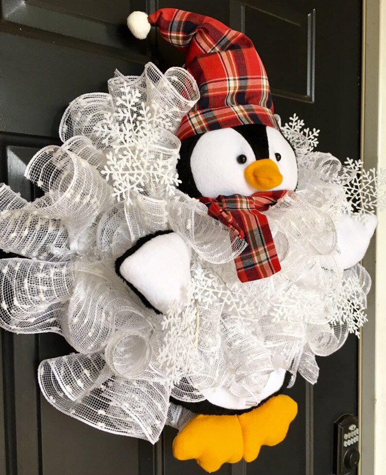 Penguin Christmas Wreath 