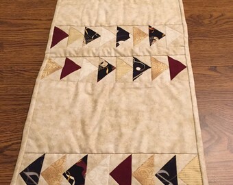 Music/Theater Contemporary Table runner