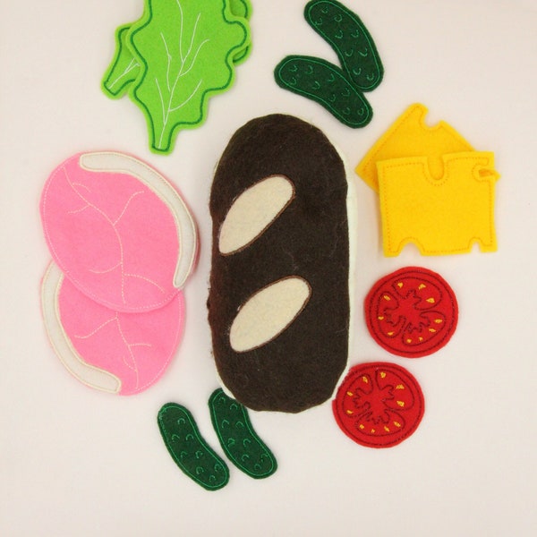 Embroidered felt sandwich / Sandwich brodé en feutrine