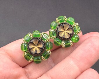 CHIC PAIRE DE BOUCLES D'OREILLES CLIPS signées TED LAPIDUS PARIS